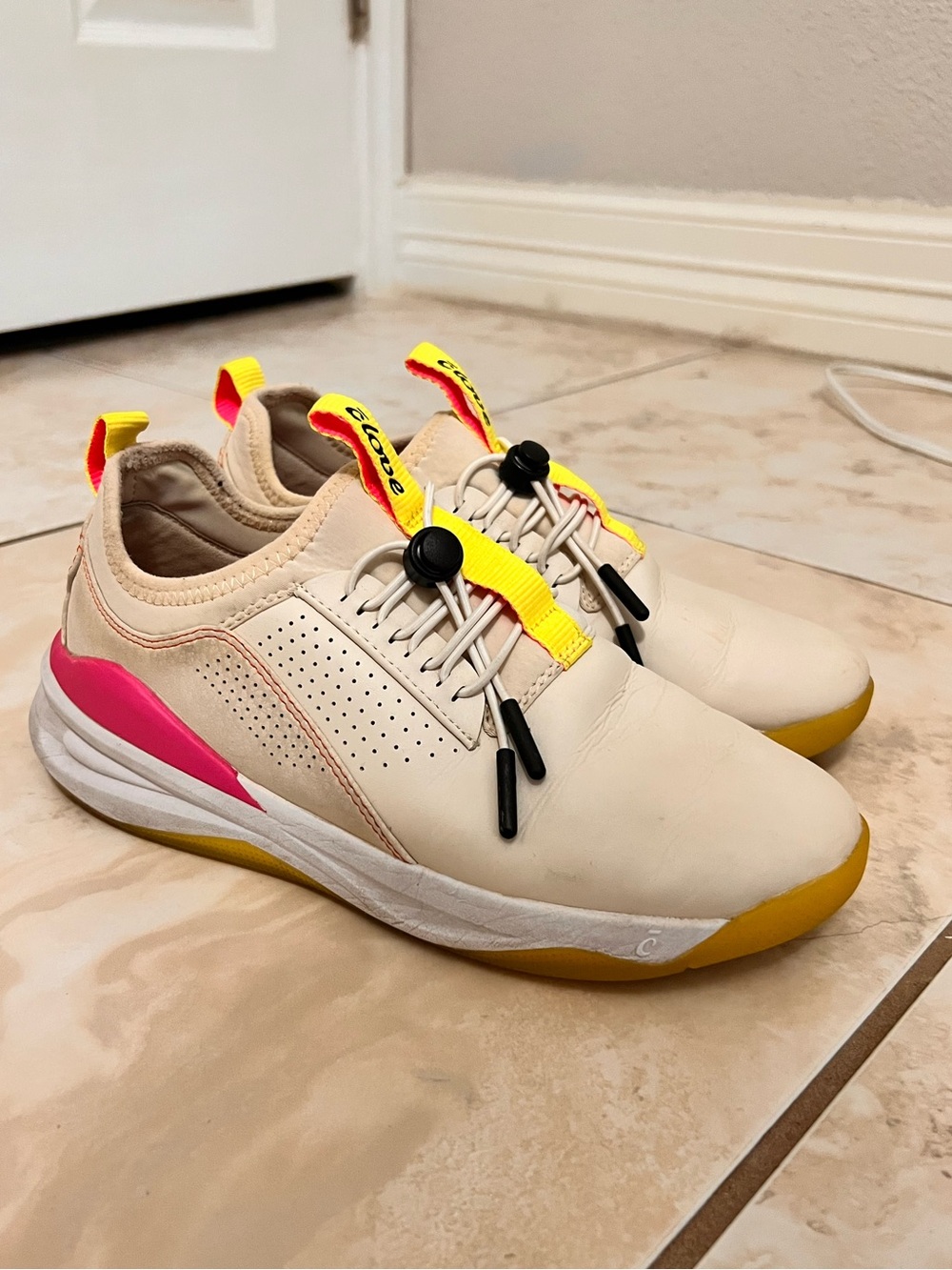 Clove women’s sneakers